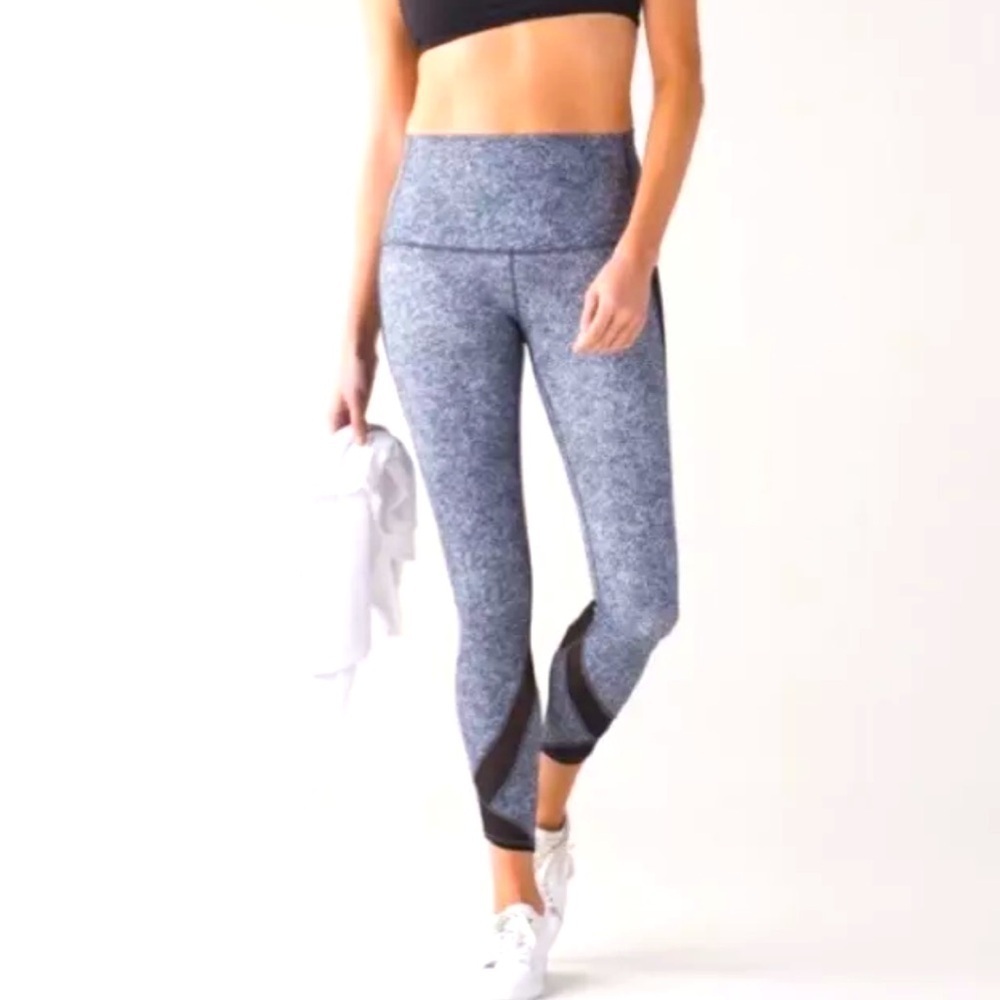Lululemon Tranquil Tight Leggings Rio Mist/Black Pockets Size 6 Compression